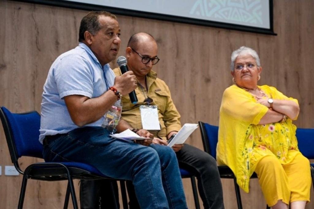 Uniguajira lideró foro sobre cierre minero y la transición hacia un desarrollo sostenible en La Guajira
