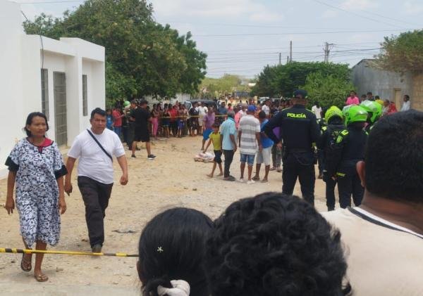 Masacre en el barrio Villa Mery de Maicao deja cinco personas muertas; tres ya fueron identificadas.