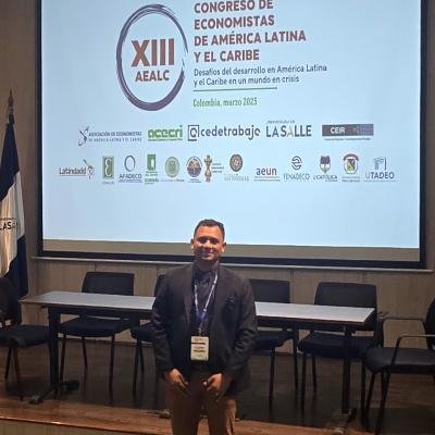 José Armando, joven economista guajiro comprometido con el Desarrollo Territorial sostenible.