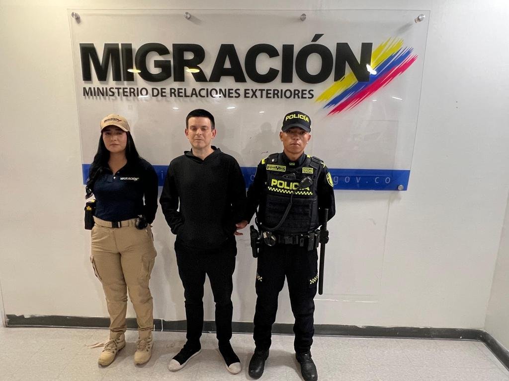 Deportado de Estados Unidos el exgobernador de Córdoba Alejandro Lyons, fue capturado en el Aeropuerto El Dorado