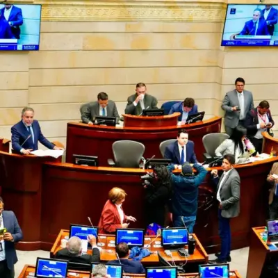 ‘No se hundió la consulta popular, la hundieron con fraude’: presidente Petro.