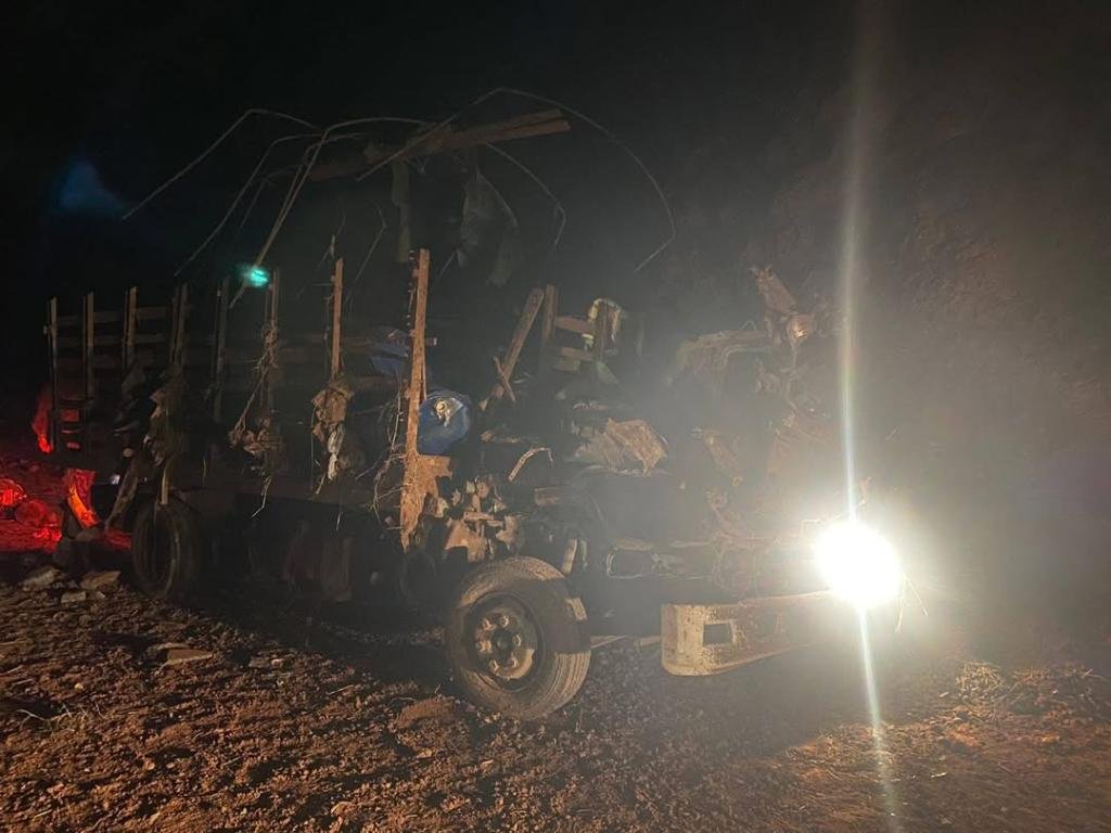 Atacan con explosivos a un camión que transportaba militares en Balboa Cauca.