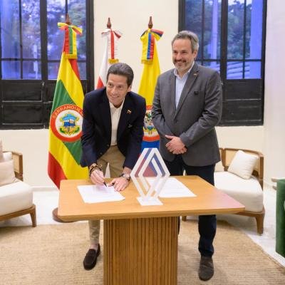 Gobierno De La Espriella y Renault-Sofasa avanzan en inversión estratégica de hasta US$150 millones para fabricar un nuevo vehículo en Colombia y ampliar exportaciones