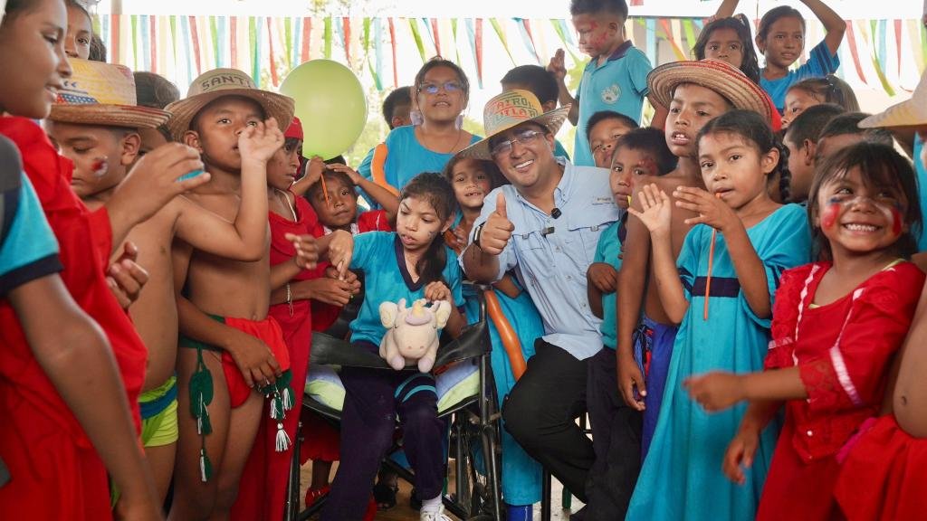 Gobernador Jairo Aguilar sigue cumpliéndole la palabra a Barrancas, fortaleciendo la educación rural