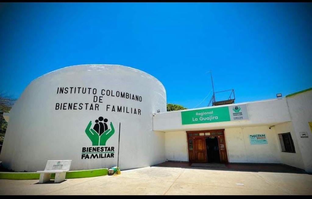 Bloqueos en sede de Bienestar Familiar en La Guajira
