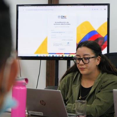 El CNE capacitó a 254 consulados de Colombia en los cinco continentes sobre el uso de la Plataforma de Postulación y Acreditación de Actores Electorales