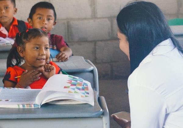 Gobernación fortalece control y calidad en instituciones educativas del departamento