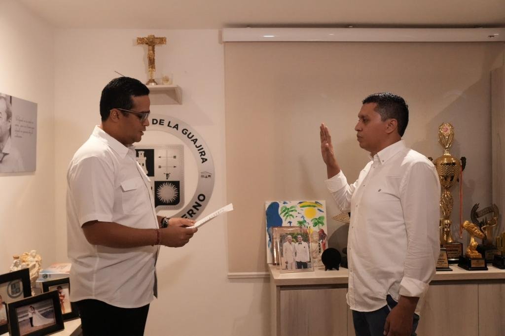 Gobernador de La Guajira posesiona a nuevos directivos para fortalecer la gestión institucional