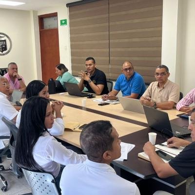 Zambrano con agua potable