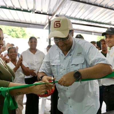 Gobernación de La Guajira inaugura en Barrancas la primera tienda de productos locales en alianza con la Asociación de Emprendedores
