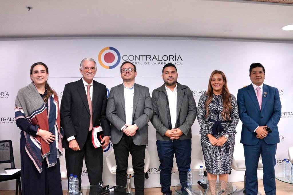 La Guajira es reconocida por su gestión en agua y saneamiento: ESEPGUA participa en el Foro Nacional sobre Desigualdades en Agua y Saneamiento ante la Contraloría General de la República