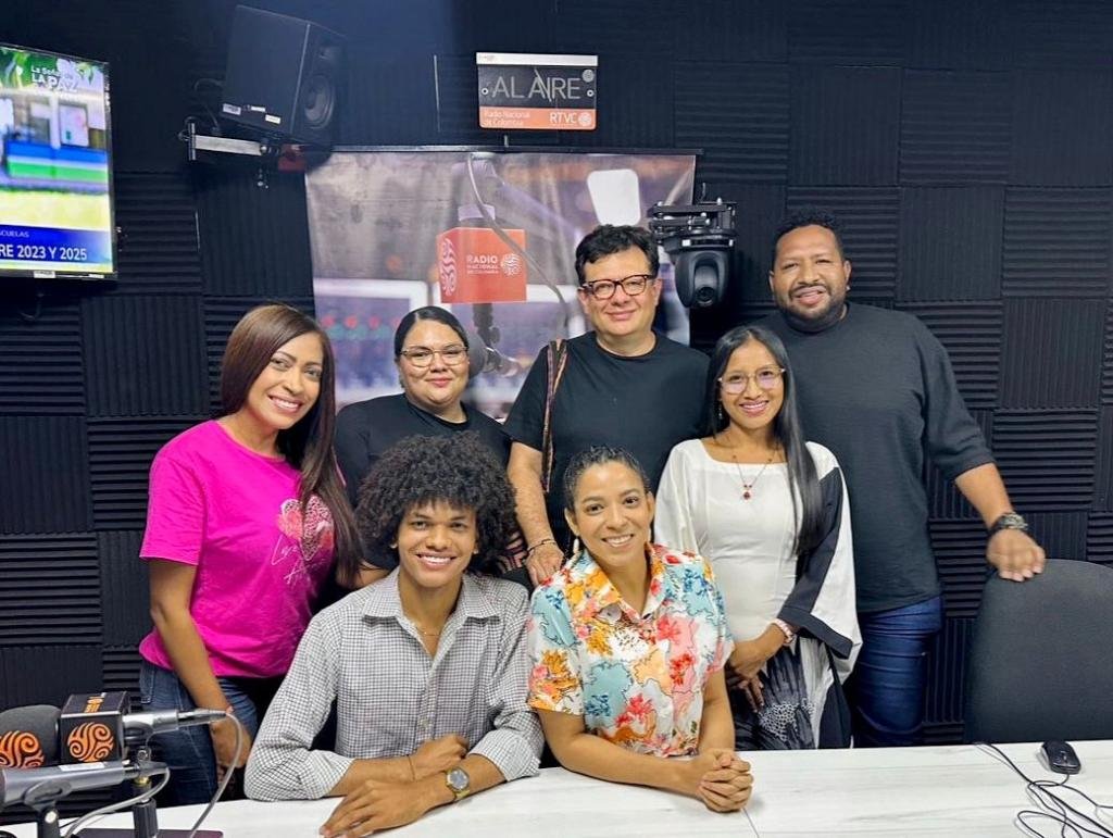 Gerente de RTVC llega a La Guajira y defiende la labor de los periodistas en el territorio