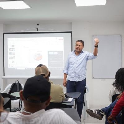 Alcalde Genaro Redondo exige a Aqualia Colombia acciones concretas para mejorar servicios de acueducto y alcantarillado
