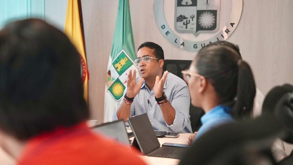 Jairo Aguilar encabezó diálogo con las juventudes sobre programas y acciones departamentales