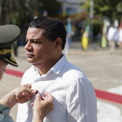 Alcalde Genaro Redondo recibe la medalla Aliado de Plata por su respaldo a los veteranos de la Fuerza Pública